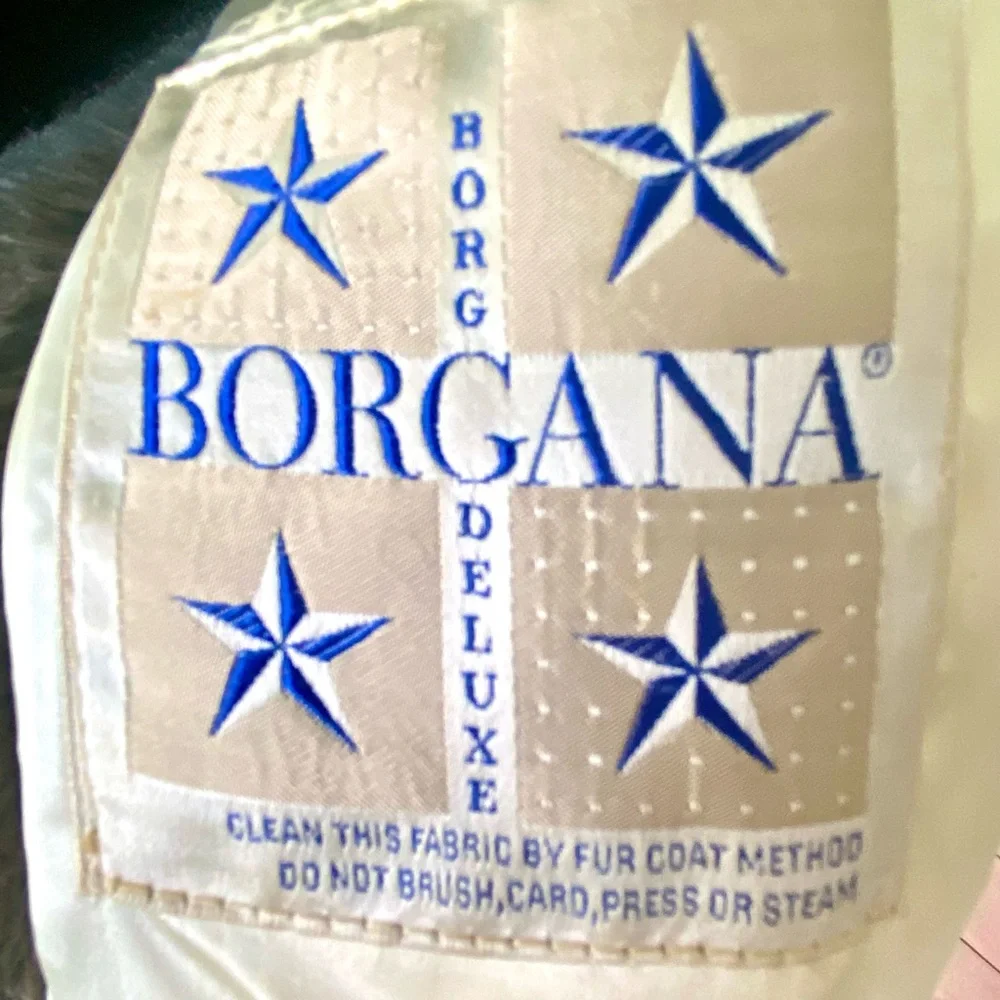VINTAGE Borgana — Gorgeous Cream and Black Faux Fur Women's Coat— SPECTACULAR ! - Picture 6 of 14